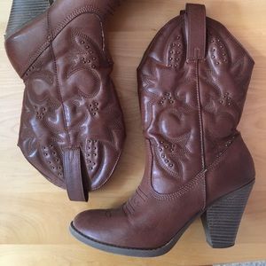 Mossimo Cowboy Boots